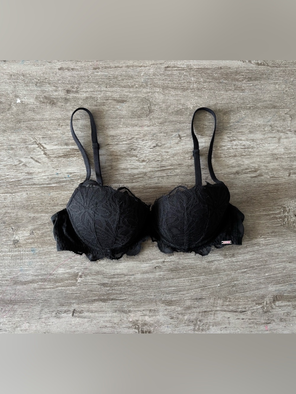 Victoria’s Secret PINK Date Push Up Bra Black Lace Lined Padded 34B Classic